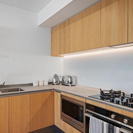 Winona Of Wanaka - Luxury Lakefront Apartment Bagian luar foto