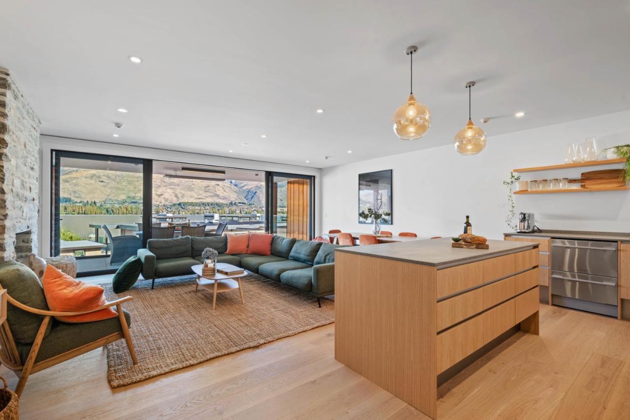Winona Of Wanaka - Luxury Lakefront Apartment Bagian luar foto